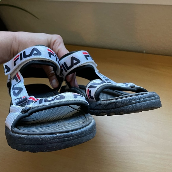 fila strap sandals